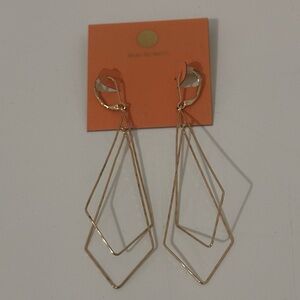 Diamond shaped earrings- new